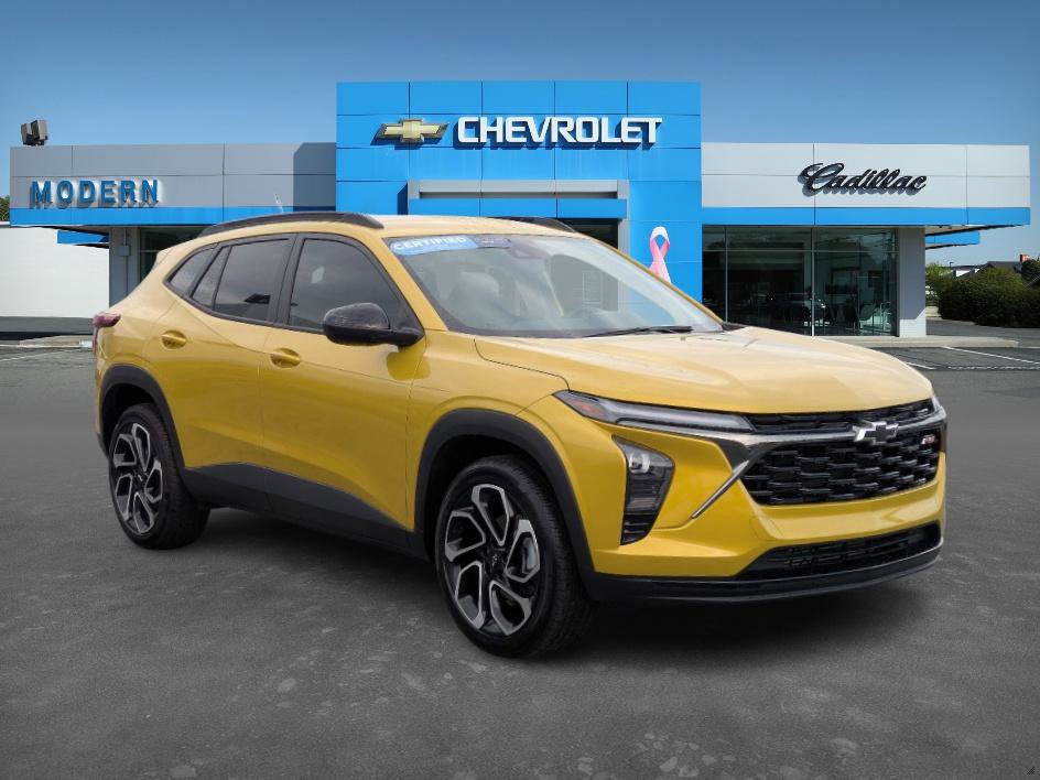 2025 Chevrolet Trax photo 3