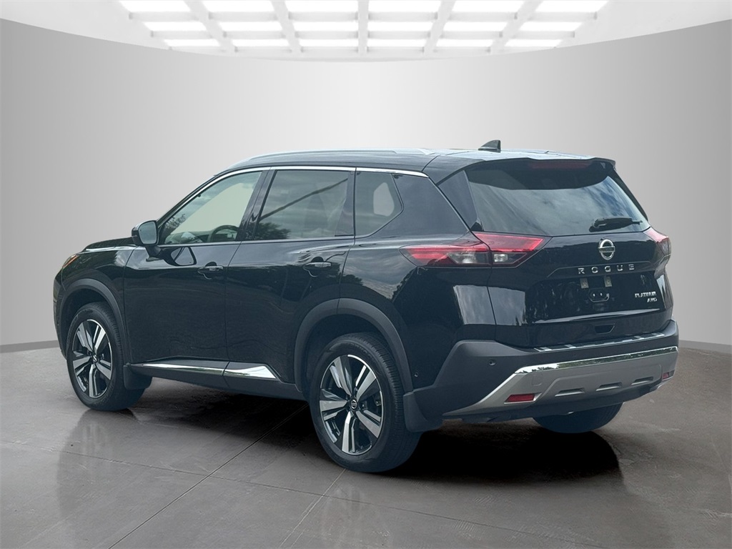2021 Nissan Rogue Platinum photo 4