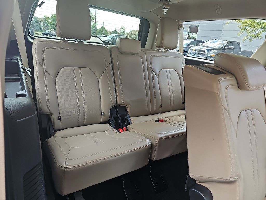 2024 Ford Expedition MAX Limited photo 12