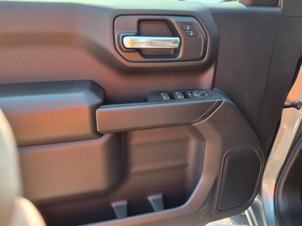 2026 Chevrolet Silverado 1500 Custom photo 14