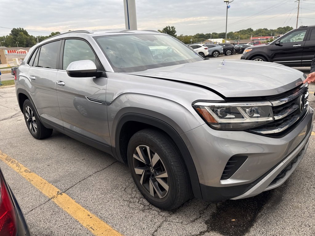 Used 2020 Volkswagen Atlas Cross Sport SE with VIN 1V24C2CA3LC203264 for sale in Raytown, MO
