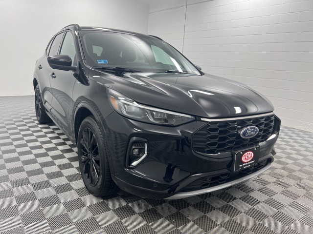 2023 Ford Escape ST-Line Elite's photo