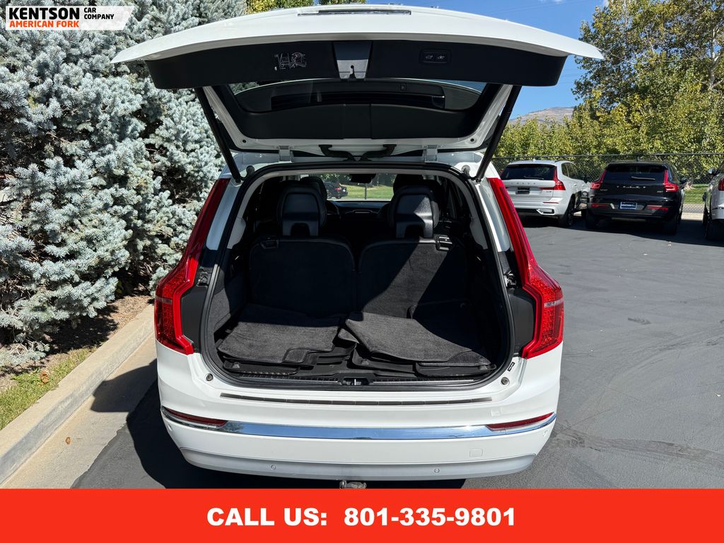 2022 Volvo XC90 Recharge T8 Inscription photo 32