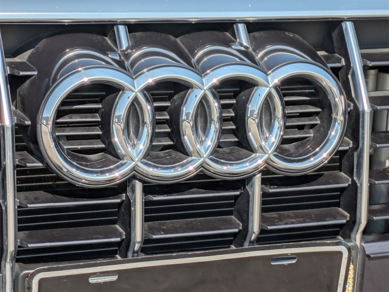2022 Audi Q3 S line Premium photo 24