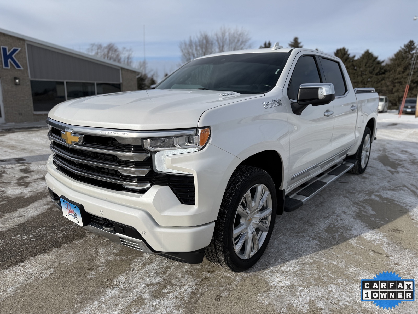 Used 2023 Chevrolet Silverado 1500 High Country with VIN 1GCUDJE82PZ248900 for sale in Luverne, Minnesota