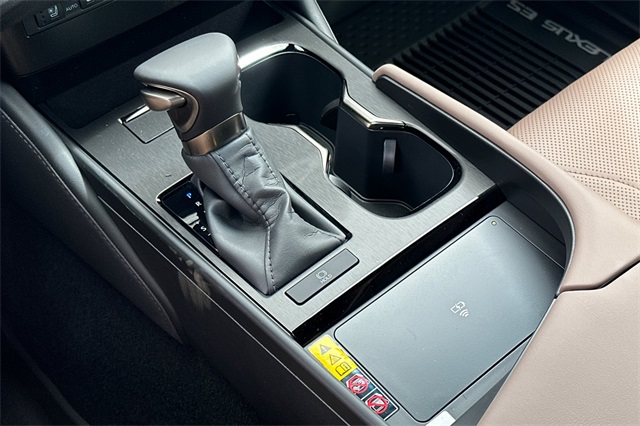 2025 Lexus ES 350 Luxury photo 17