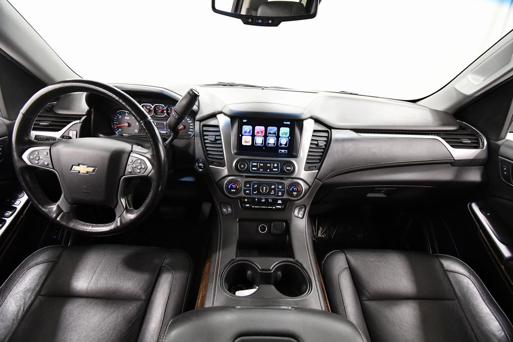 2016 Chevrolet Tahoe LT photo 3