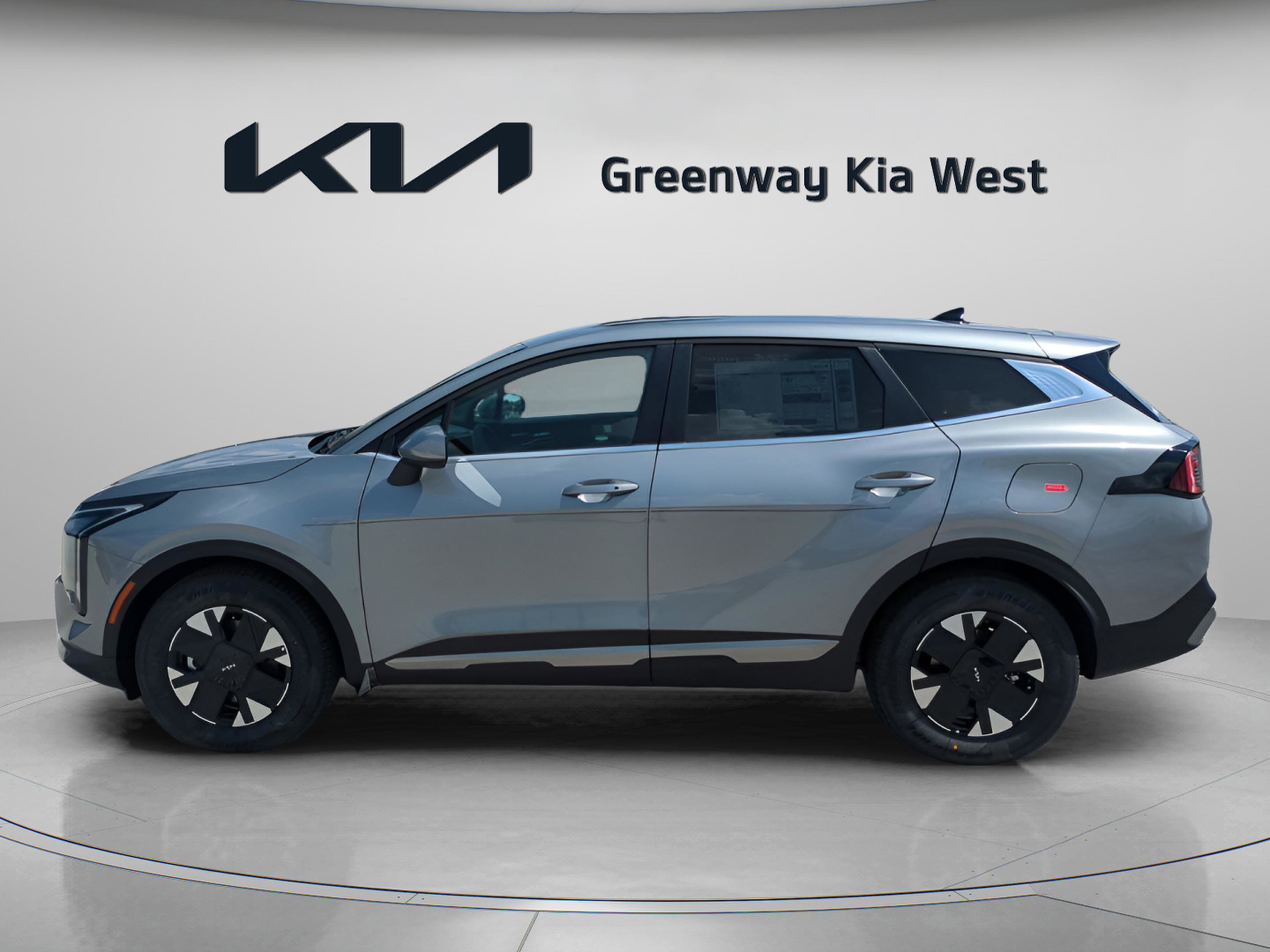 2026 Kia Sportage Hybrid LX photo 2