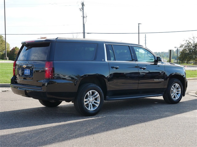 2020 Chevrolet Suburban LT photo 7