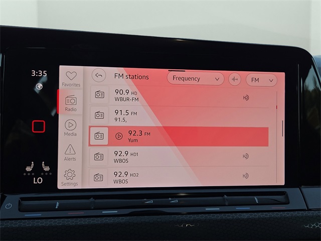 2024 Volkswagen Golf GTI SE photo 16