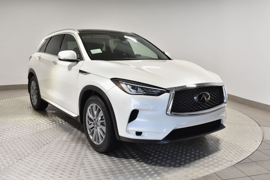 2025 Infiniti QX50 Luxe AWD photo 8