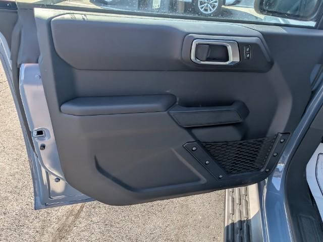 2025 Ford Bronco Outer Banks photo 49