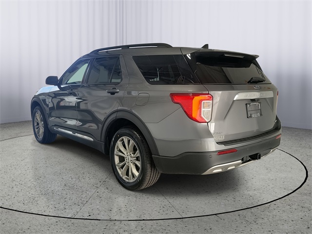 2023 Ford Explorer XLT photo 3