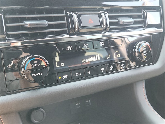 2025 Nissan Pathfinder Rock Creek photo 11