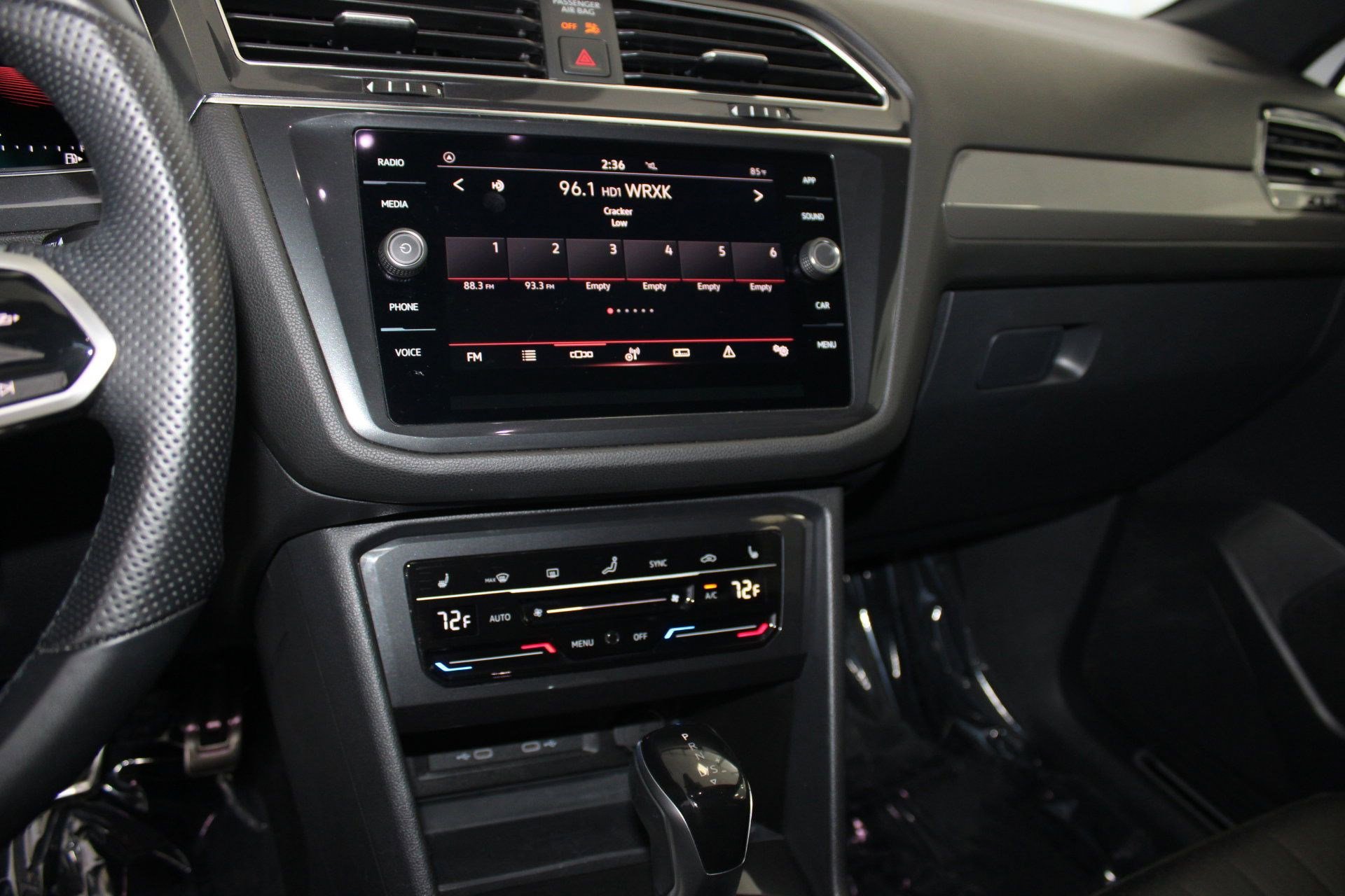 2023 Volkswagen Tiguan SE R-Line Black photo 19