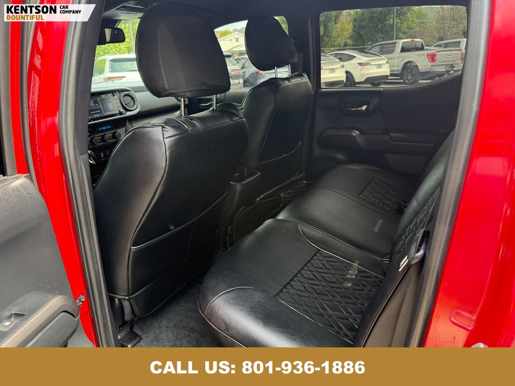 2021 Toyota Tacoma TRD Sport photo 32
