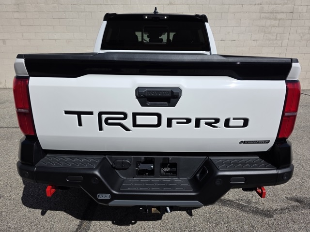 2025 Toyota Tacoma TRD Pro 4x4 photo 4