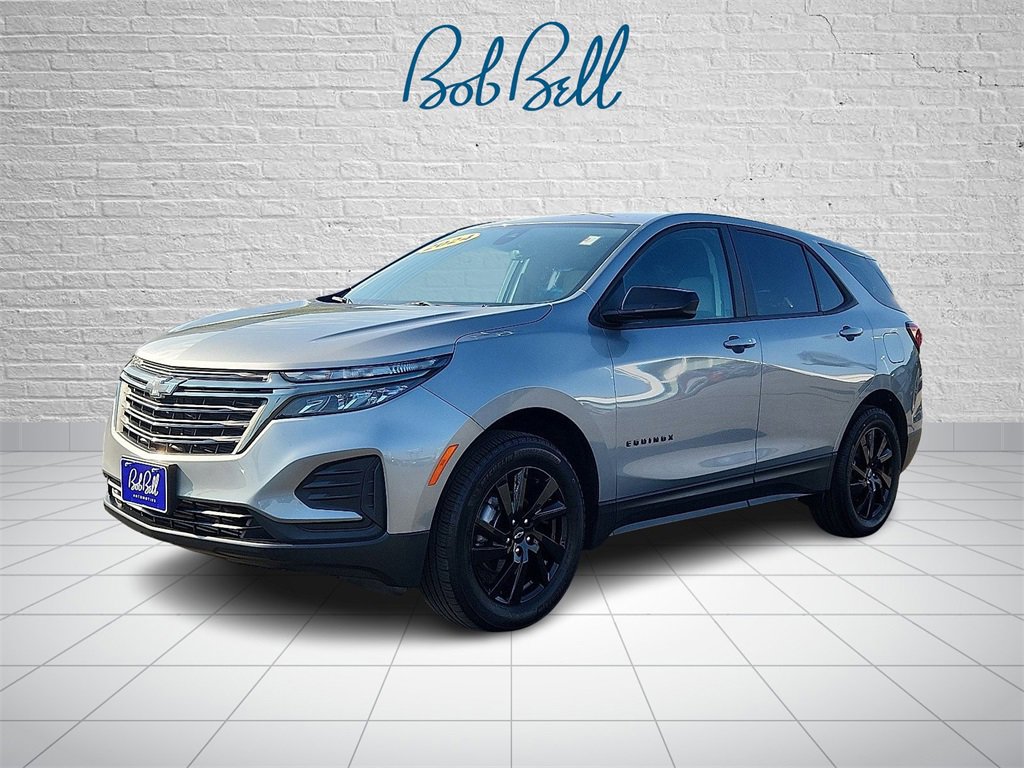 2024 Chevrolet Equinox LS photo 3