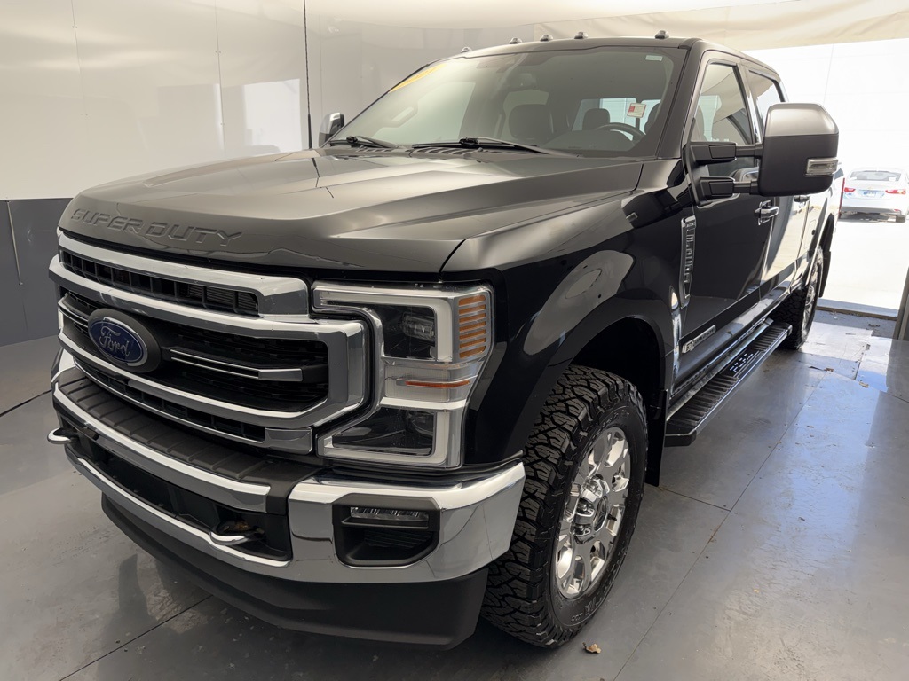 2021 Ford F-250 Lariat photo 2
