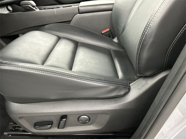 2023 Nissan Rogue SV photo 18