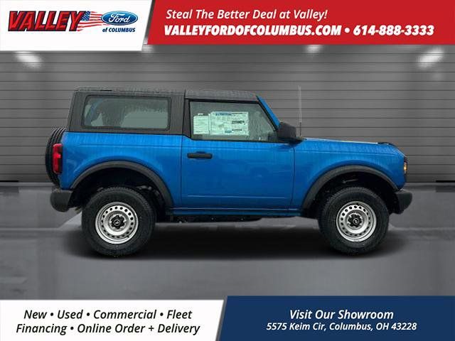 2025 Ford Bronco Base photo 4