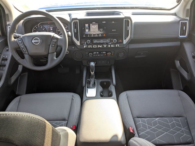 2025 Nissan Frontier SV photo 13