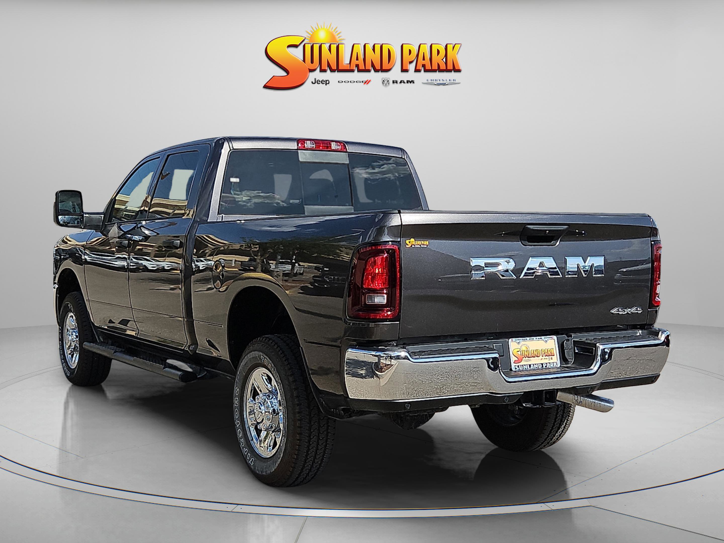 2026 Ram 2500 Tradesman photo 3