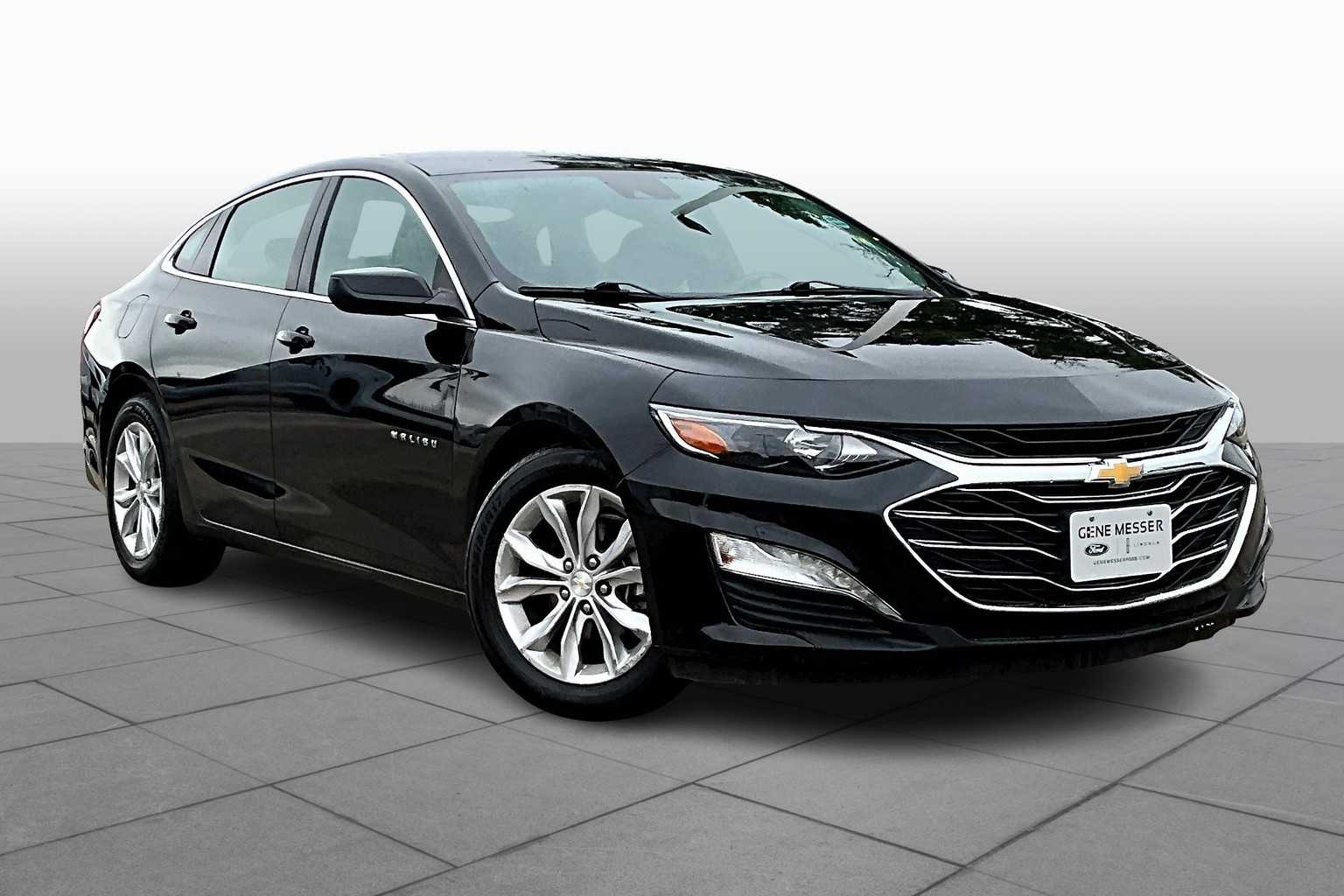2023 Chevrolet Malibu 1LT photo 2