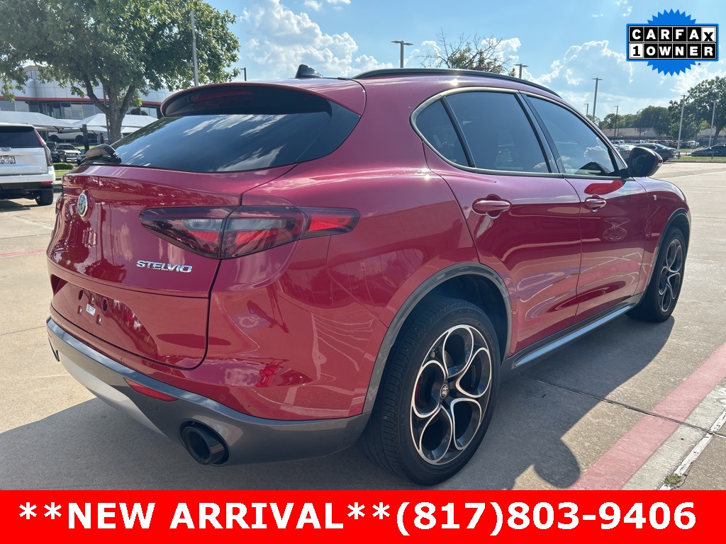2022 Alfa Romeo Stelvio Ti photo 7