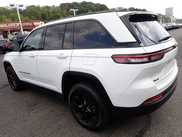 2024 Jeep Grand Cherokee Altitude X photo 3