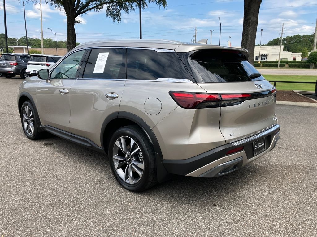 2022 Infiniti QX60 Luxe photo 8