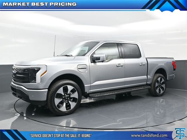 2023 Ford F-150 Lightning Platinum's photo