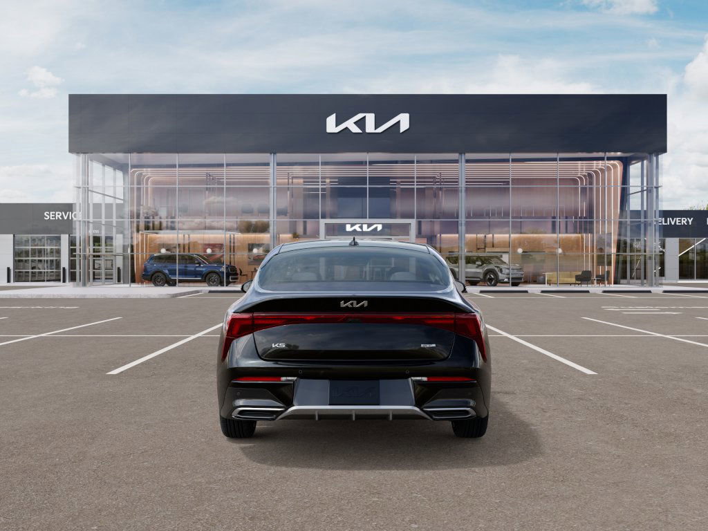 2025 Kia K5 GT-Line photo 4
