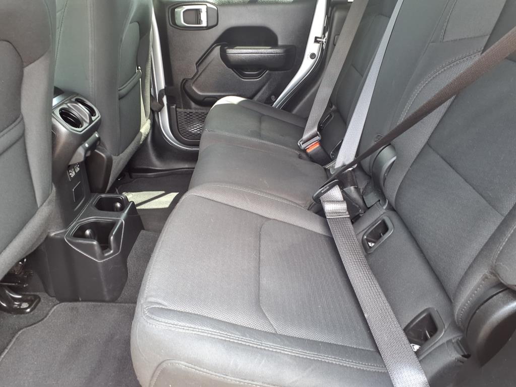 6dfeaefe407967178a910fbfe7be2120