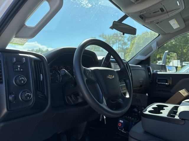 2024 Chevrolet Silverado 6500HD Work Truck photo 16