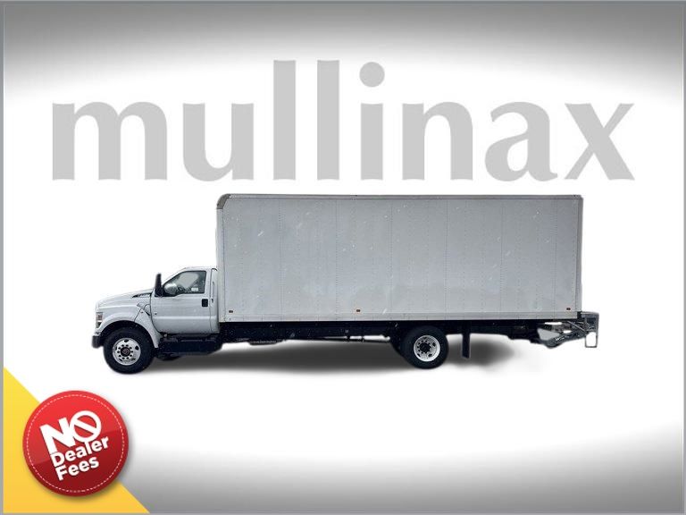 2025 Ford F-750 SuperCab Base photo 2