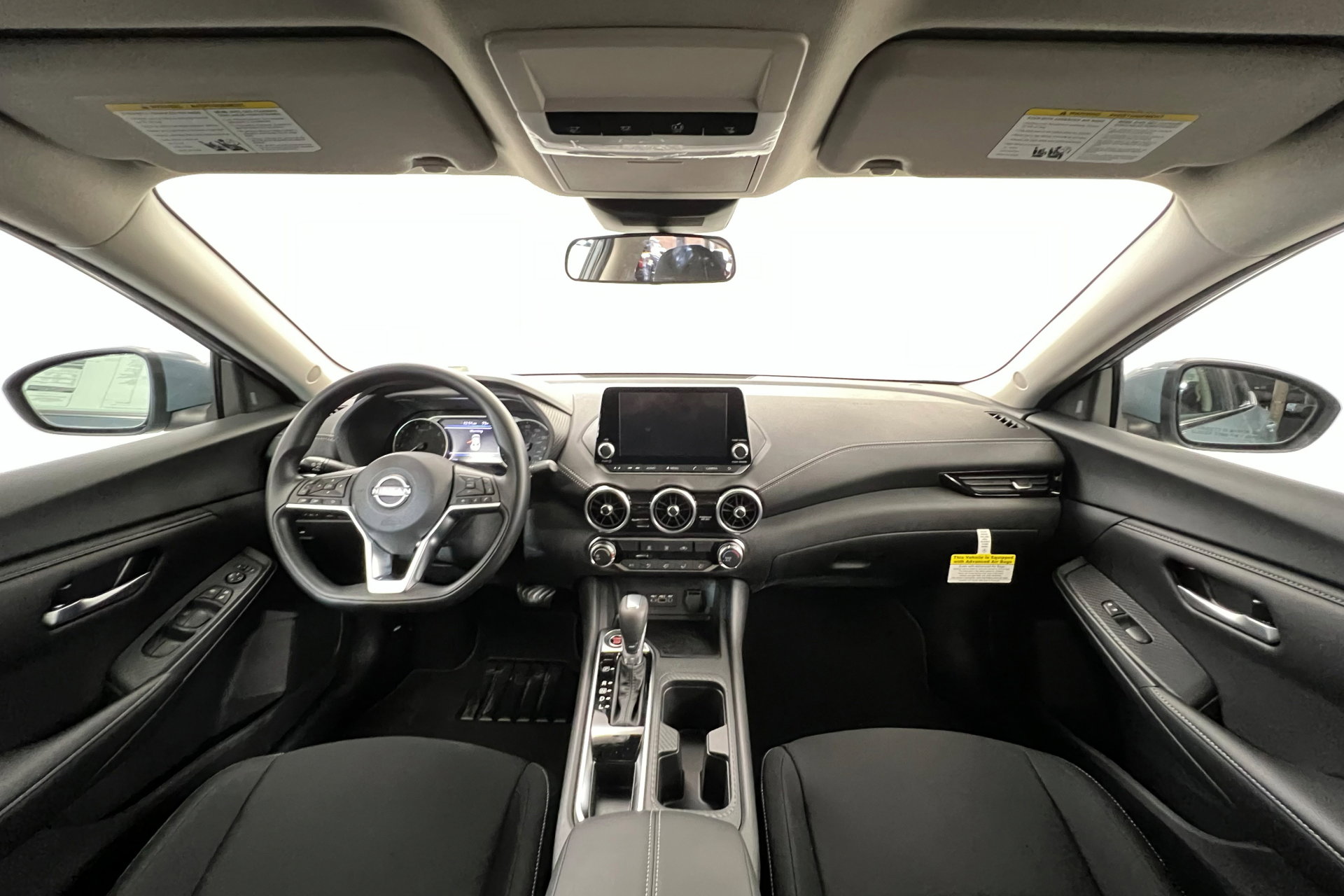 2025 Nissan Sentra SV photo 9