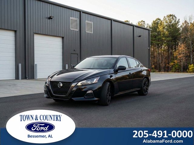 2025 Nissan Altima SV's photo