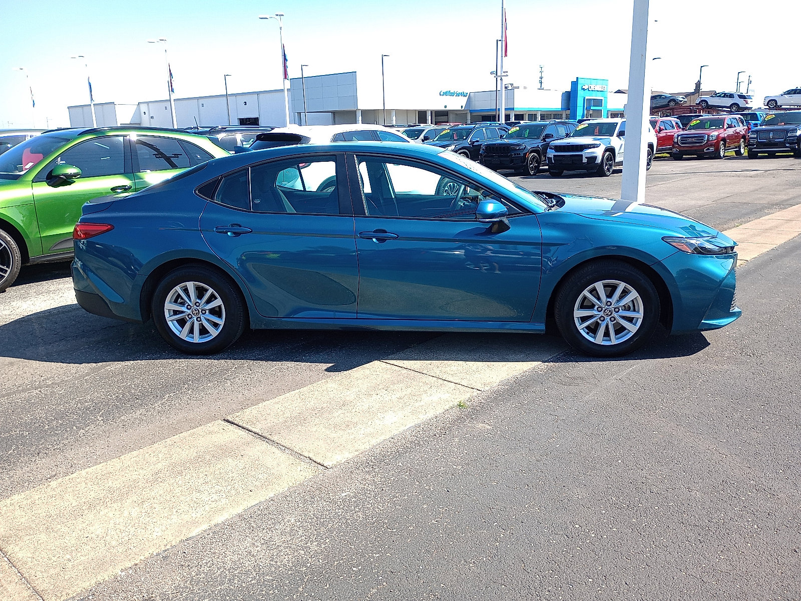 2025 Toyota Camry LE photo 2