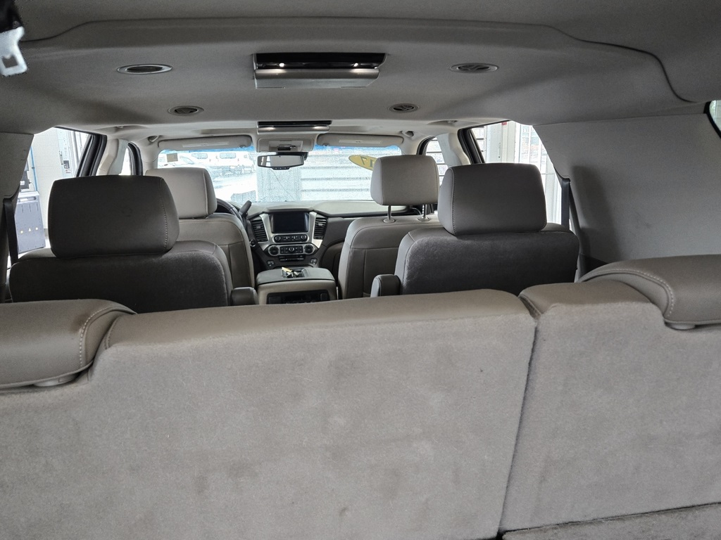 2017 Chevrolet Suburban Premier photo 14