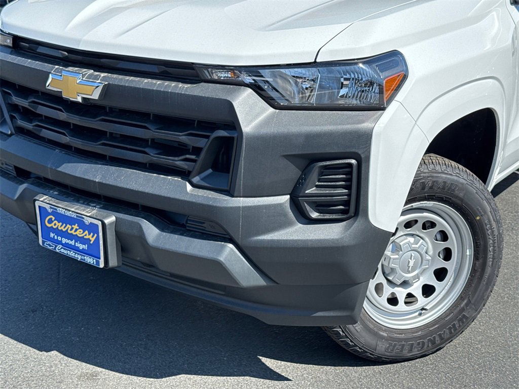 2026 Chevrolet Colorado Work Truck photo 2