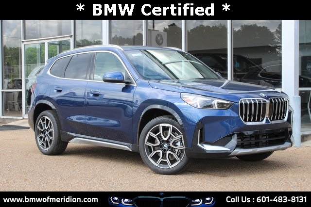 2025 BMW X1 28i's photo