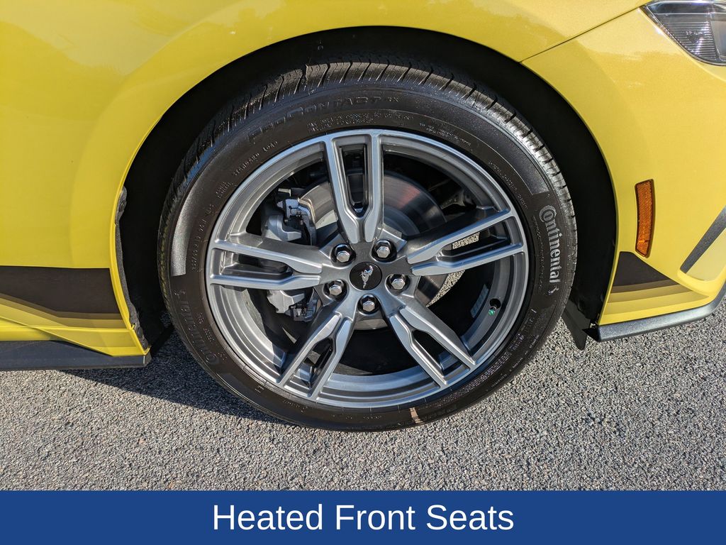 2025 Ford Mustang EcoBoost Premium photo 11