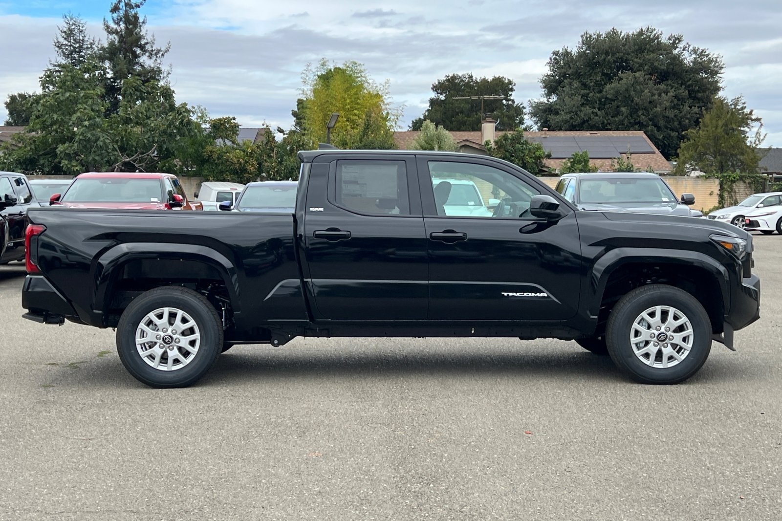 2025 Toyota Tacoma SR5 4x4 Double Cab photo 9