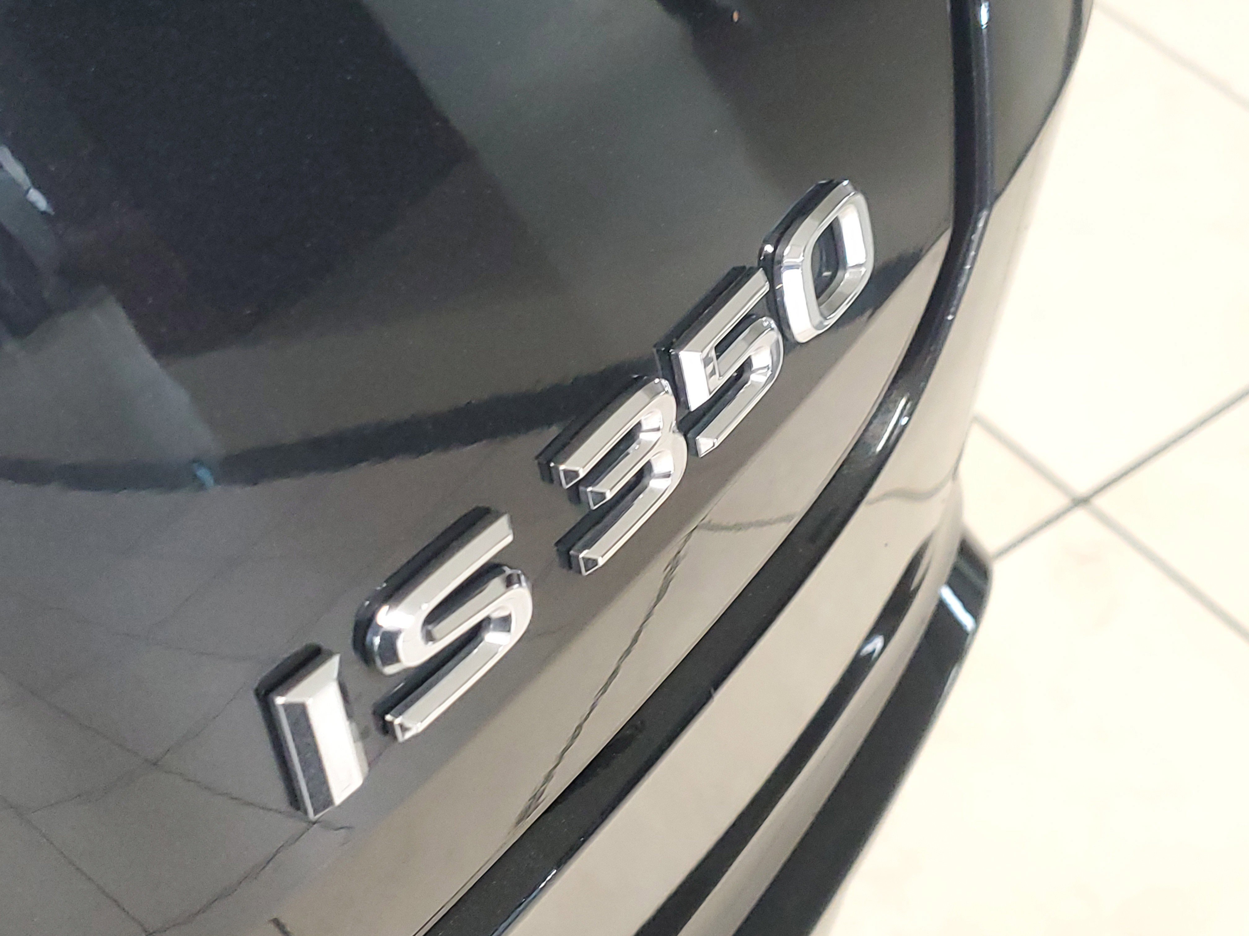 2023 Lexus IS 350 F SPORT photo 7