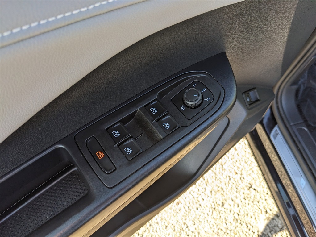 2024 Volkswagen Taos SE photo 19