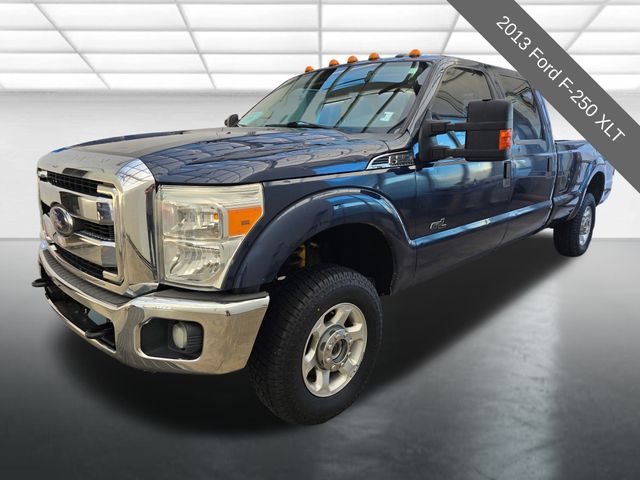 2013 Ford F-250 Super Duty XLT's photo