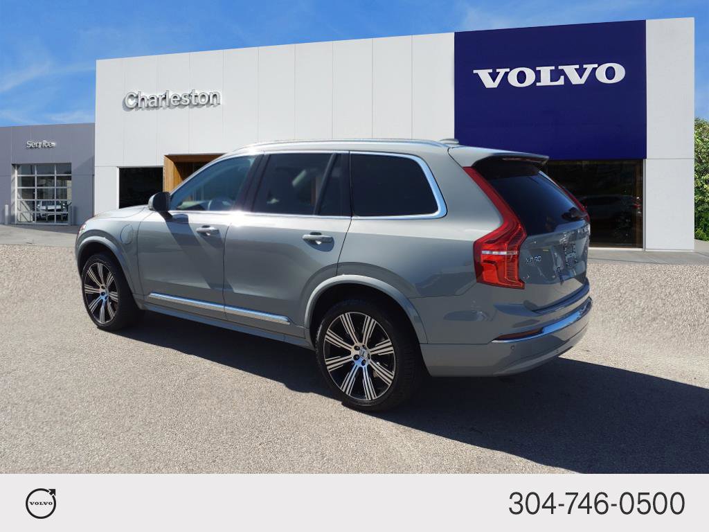 2025 Volvo XC90 Core AWD photo 4