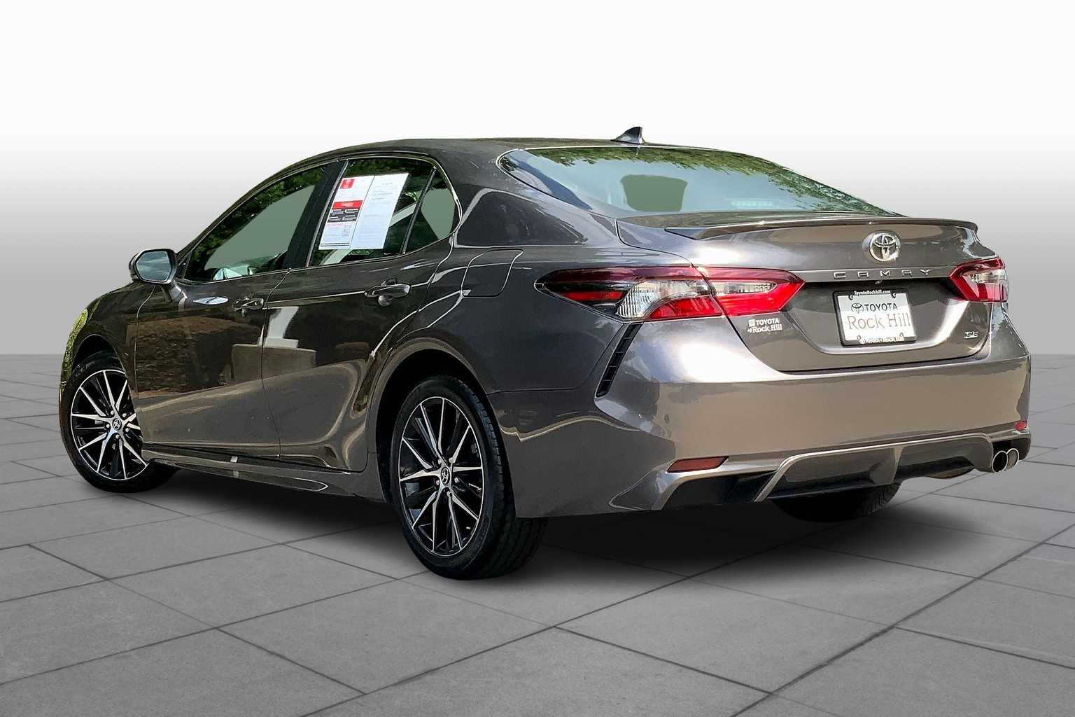 2024 Toyota Camry SE photo 11