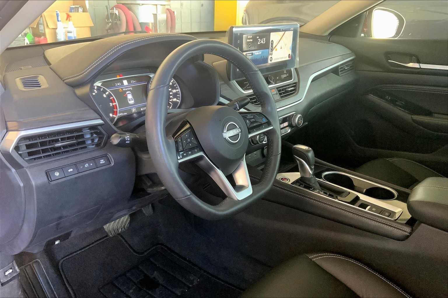 2023 Nissan Altima 2.5 SL photo 17
